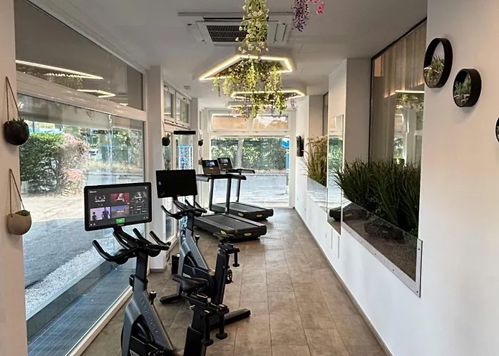 Fiera Wellness & 3*